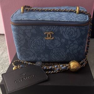 Chanel Blue Quilted vanity GWP with mirror